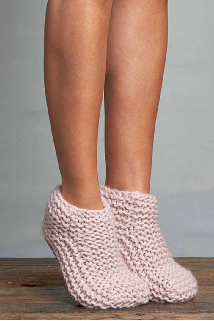 Cable Knit  Soft Round-Toe  Ankle-Length  Low-Cut  Easy Slip-On  Hand-Knit Sole  Multicolor  Indoor Bootie Slipper in Blush