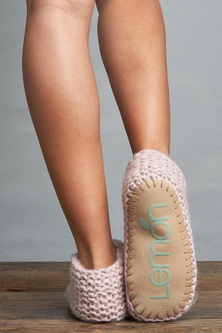 Cable Knit  Soft Round-Toe  Ankle-Length  Low-Cut  Easy Slip-On  Hand-Knit Sole  Multicolor  Indoor Bootie Slipper 
